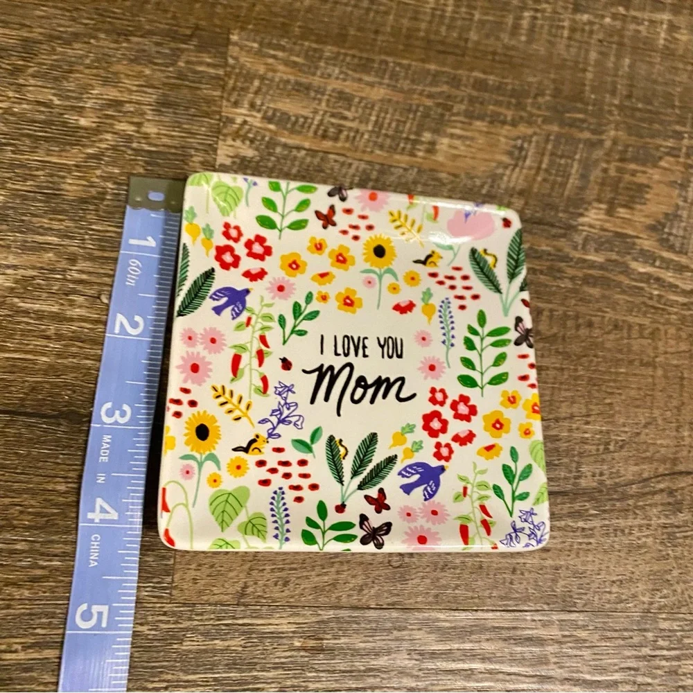 Paper Source Floral Plate “ I Love You Mom” Perfect Mothers Day Gift
